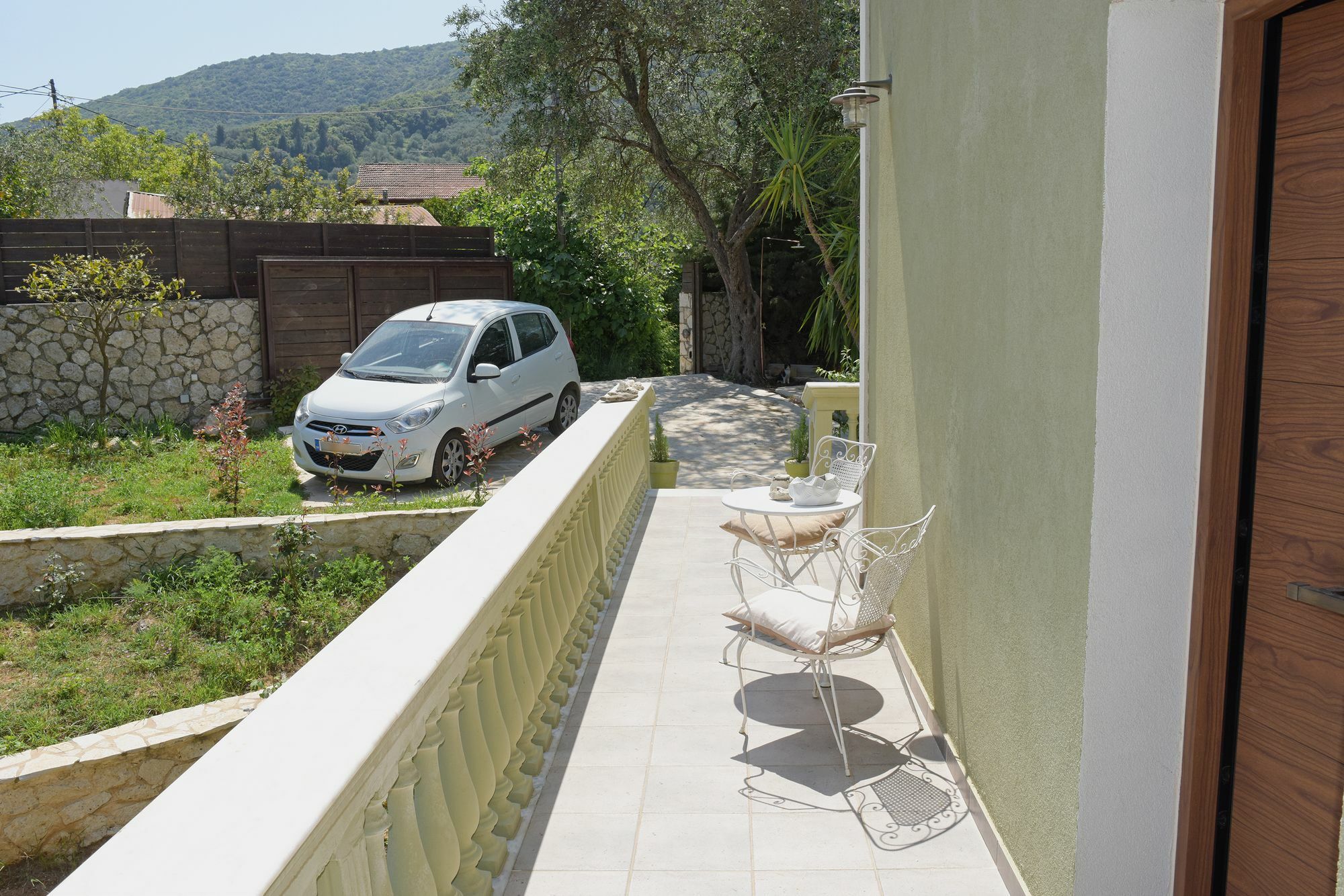 Mavres Luxury Studio Agios Matthaios  Екстер'єр фото